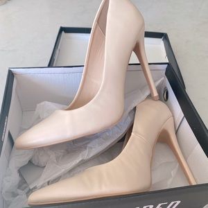 Nude Heel Pointy Toe Pumps